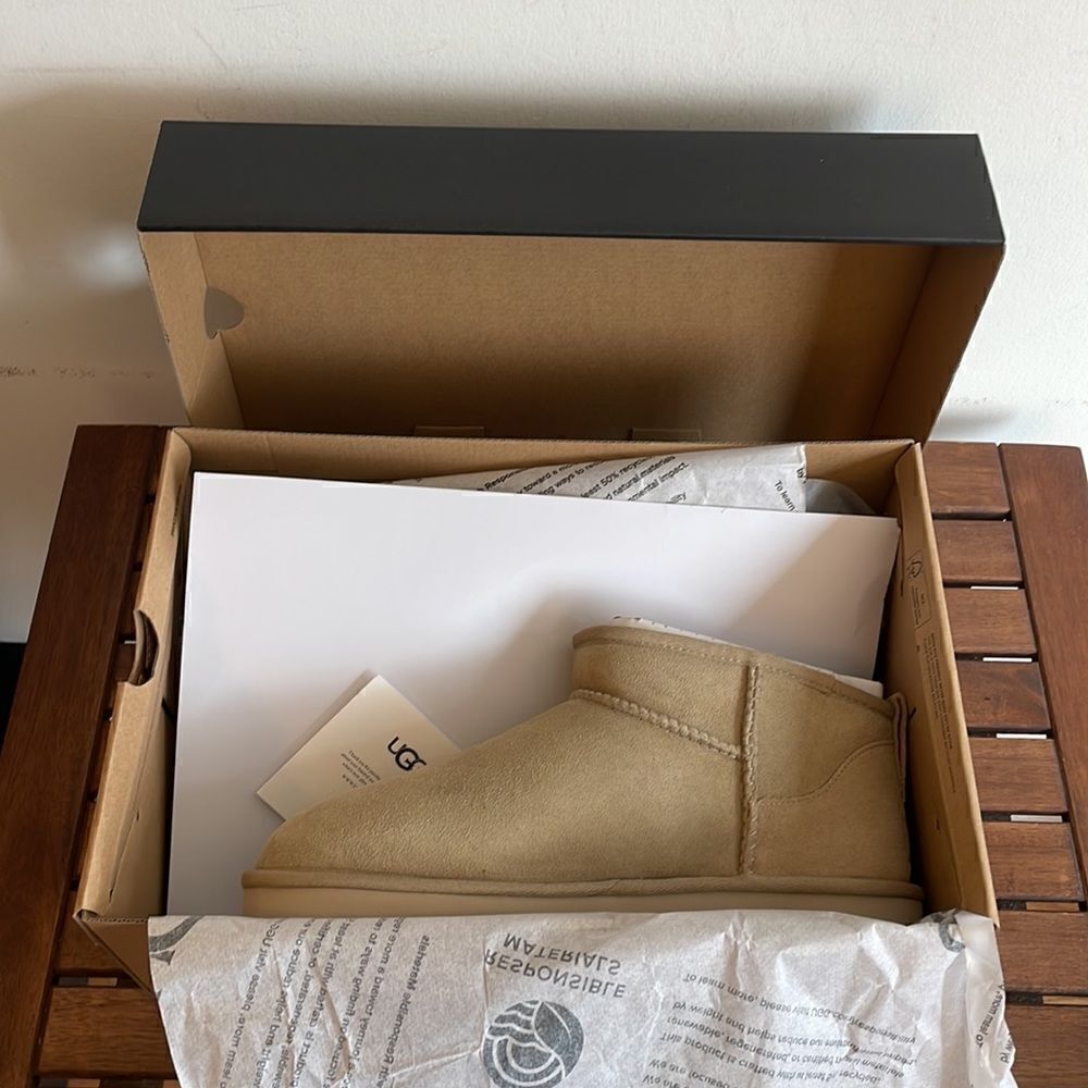 UGG Classic Ultra Mini Boots Mustard Seed Men Size 10 Women Size 11 - Picture 14 of 15
